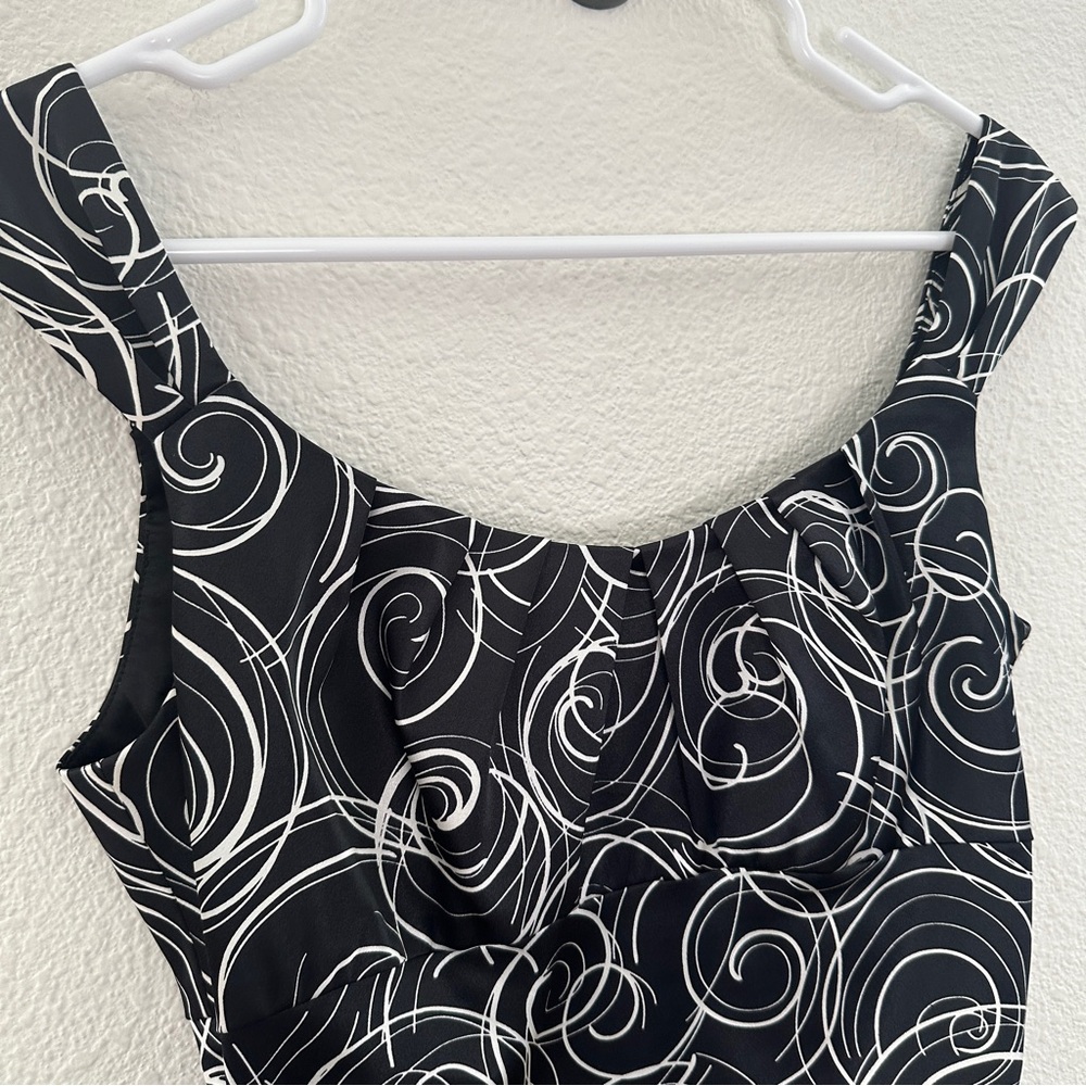 Maggy‎ London Black White Abstract Swirl Print Sleeveless Sheath Dress 8 - Picture 2 of 7
